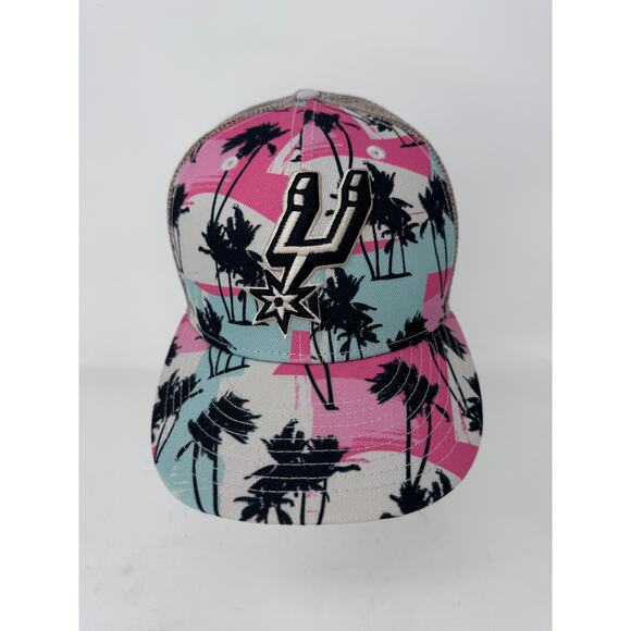 New Era San Antonio Spurs Palm Trees Trucker Snapback Hat 9FIFTY Cream Mens OS - Picture 1 of 8